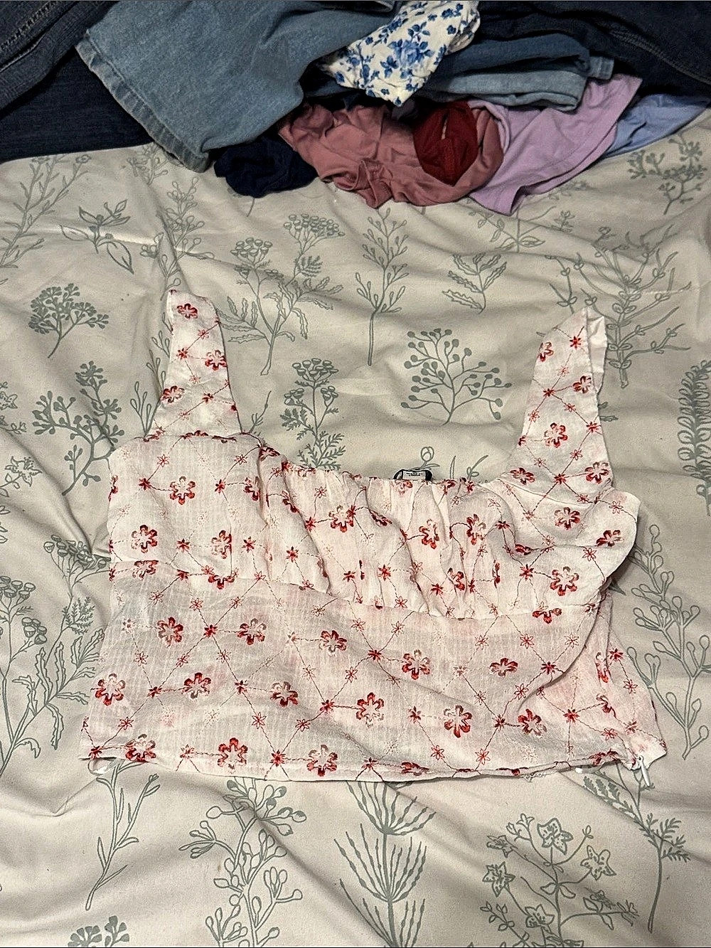 Haute Monde Floral Crop Top in White & Red Size Small